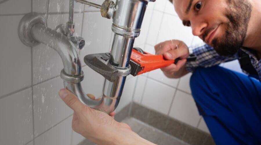 Local expert plumbing services in Old Fort, OH